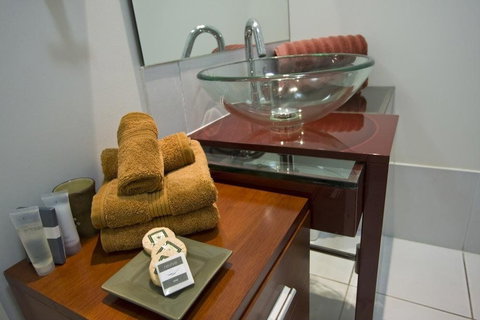 53 On Victoria - Tourism Cairns 1