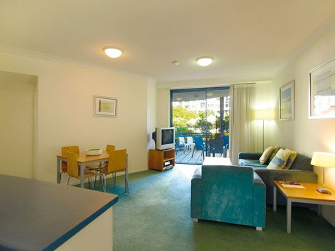 Oaks Calypso Plaza Resort - Tourism Cairns 5