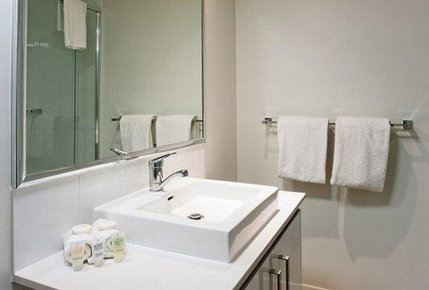 Essence Apartments Chermside - Tourism Cairns 3