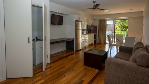 Essence Apartments Chermside - Tourism Cairns 4