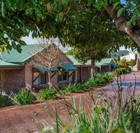 Quality Suites Banksia Gardens - Tourism Cairns