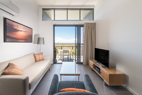 Direct Hotels - Pacific Sands - Tourism Cairns 11