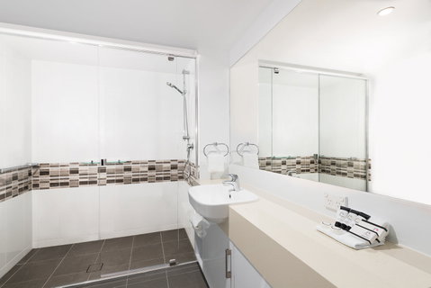 Direct Hotels - Pacific Sands - Tourism Cairns 14