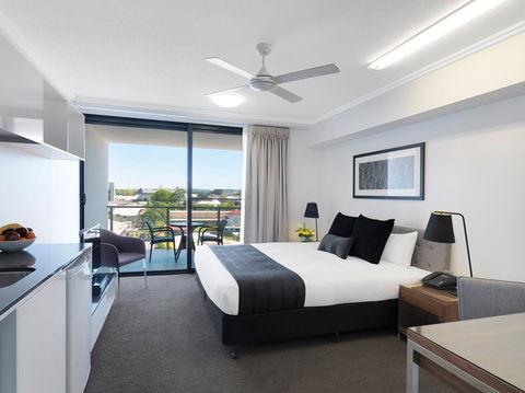 Oaks Carlyle - Tourism Cairns 2