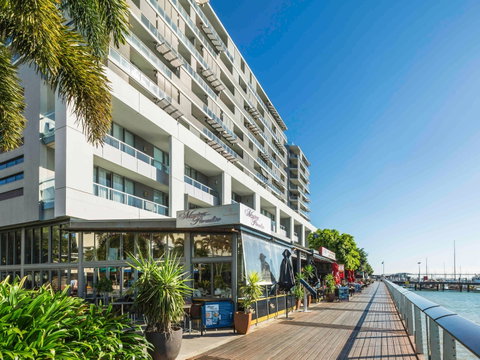 Sebel Cairns Harbour Lights - Tourism Cairns 0