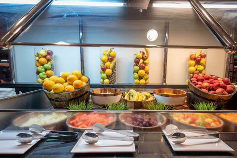 DoubleTree by Hilton Cairns - Tourism Cairns 15
