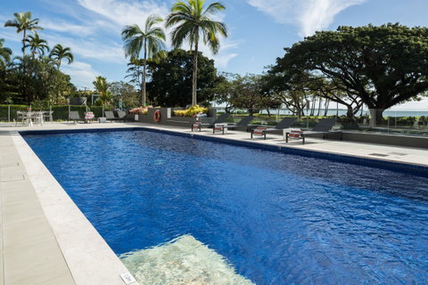 Holiday Inn Cairns Harbourside - Tourism Cairns 6