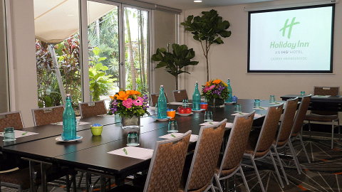 Holiday Inn Cairns Harbourside - Tourism Cairns 8