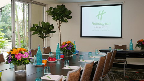 Holiday Inn Cairns Harbourside - Tourism Cairns 10