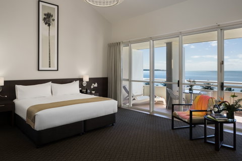 Holiday Inn Cairns Harbourside - Tourism Cairns 15