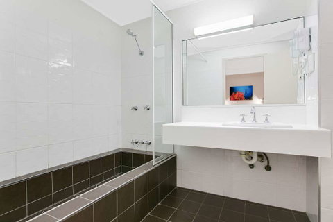 Comfort Inn Cairns City - Tourism Cairns 8