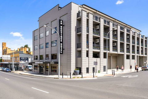 CH Boutique Hotel - Tourism Cairns 1