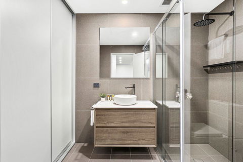 Piccadilly Motor Inn - Tourism Cairns 1