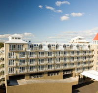 Deep Blue Hotel  Hot Springs - Tourism Cairns
