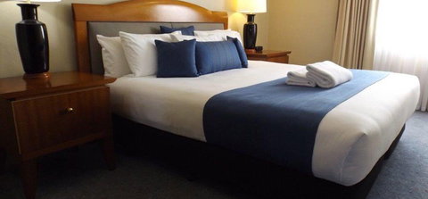 Warrnambool Central Court - Tourism Cairns 1