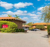 Nightcap at Wanneroo Tavern - Tourism Cairns