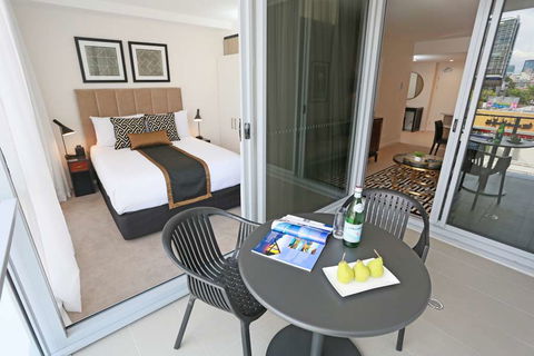 Alex Perry Hotel And Apartments - Tourism Cairns 2