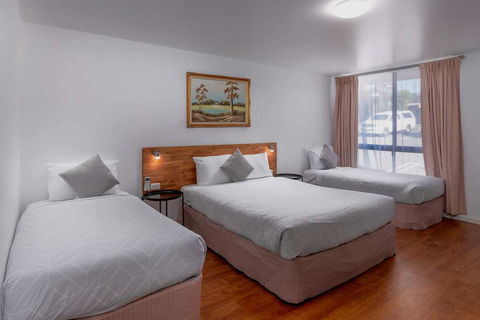 Econo Lodge Lilydale - Tourism Cairns 0