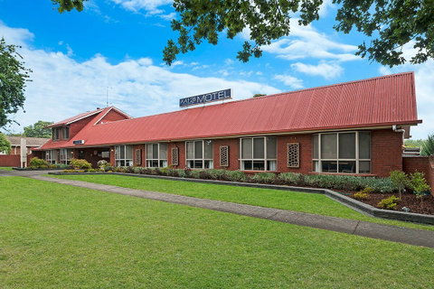 AAt 28 Goldsmith Motel - Tourism Cairns 0