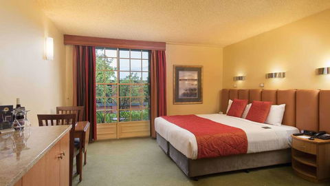 Country Club Tasmania - Tourism Cairns 2