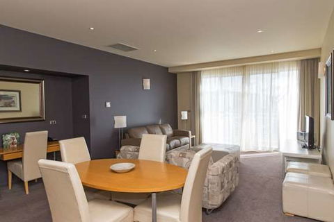 Peppers Seaport Hotel - Tourism Cairns 4