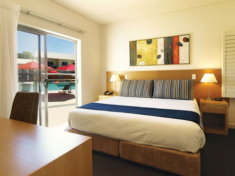 Oaks Broome - Tourism Cairns 2