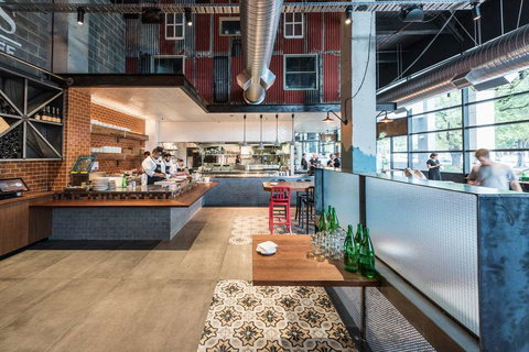 The Larwill Studio - Art Series - Tourism Cairns 2