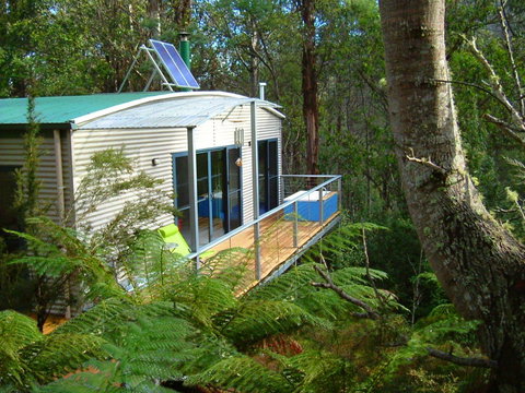 Huon Bush Retreats - Tourism Cairns 0