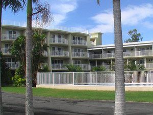 Cabarita Lake Apartments - Tourism Cairns 0