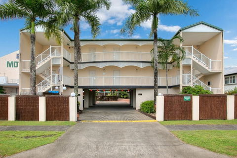 Cairns City Sheridan - Tourism Cairns 0
