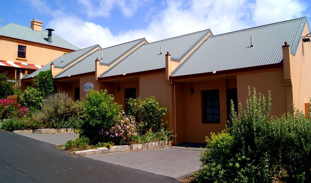 Apslawn TAS Tourism Cairns