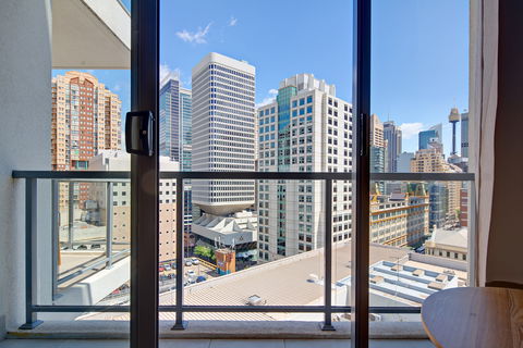 Zara Tower Serviced Apartments - Tourism Cairns 2