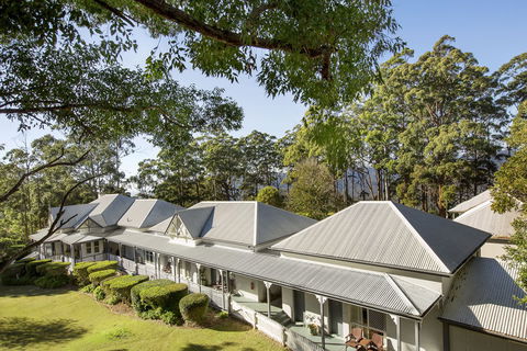 Aaronlee Retreat - Tourism Cairns 0