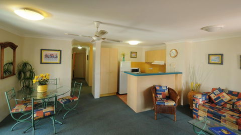 Aruba Beach Resort - Tourism Cairns 1