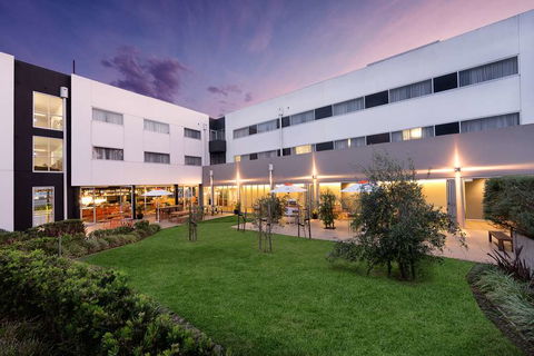 Atura Dandenong - Tourism Cairns 1