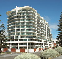Oaks Liberty Towers - Tourism Cairns