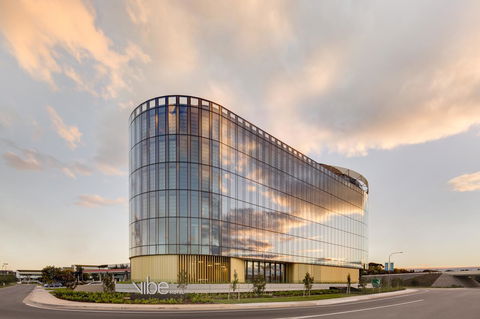 Vibe Hotel Canberra - Tourism Cairns 0