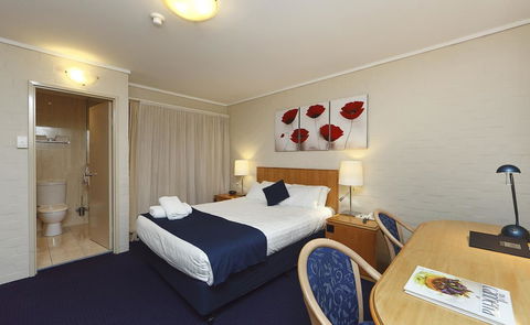 Ibis Styles Canberra - Tourism Cairns 9
