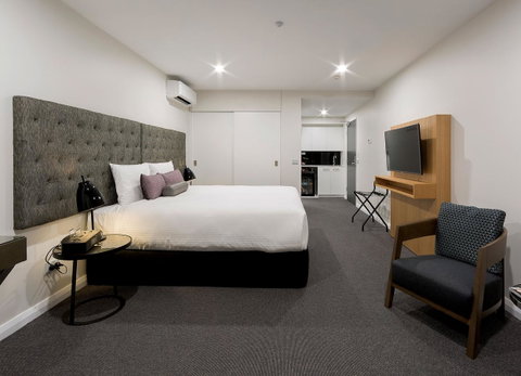 Avenue Hotel Canberra - Tourism Cairns 3