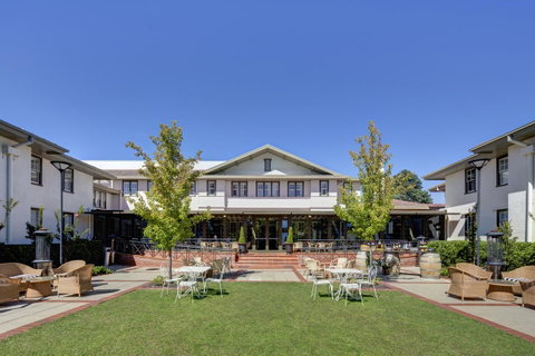 Hotel Kurrajong Canberra - Tourism Cairns 0