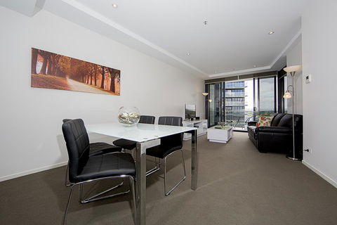 Manhattan 303 Canberra City ACT - Tourism Cairns 18