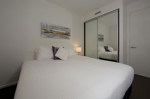 Manhattan 303 Canberra City ACT - Tourism Cairns 38
