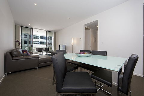 Manhattan 303 Canberra City ACT - Tourism Cairns 29