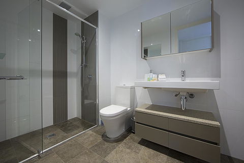 Manhattan 303 Canberra City ACT - Tourism Cairns 10