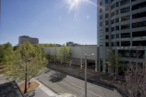 Manhattan 303 Canberra City ACT - Tourism Cairns 36