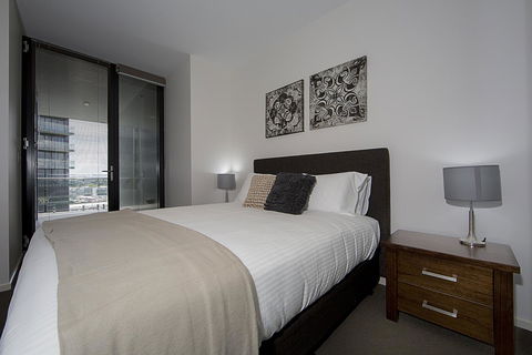Manhattan 303 Canberra City ACT - Tourism Cairns 12