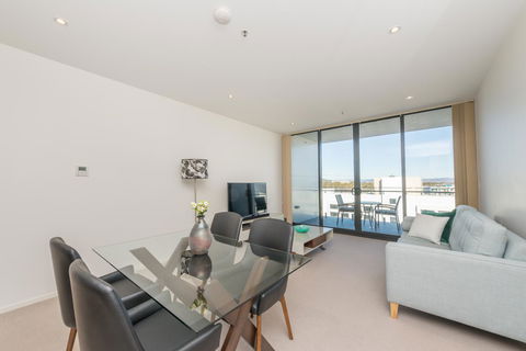 Manhattan 303 Canberra City ACT - Tourism Cairns 24