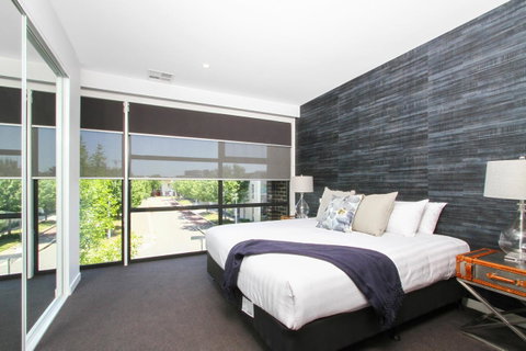 Accommodate Canberra - Parbery - Tourism Cairns 6