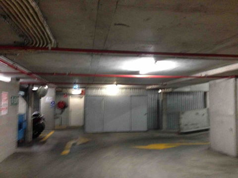 Spacious 1BR Stylish New Acton Apartment +Parking - Tourism Cairns 7