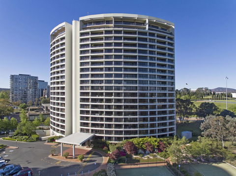 BreakFree Capital Tower Apartments - Tourism Cairns 8